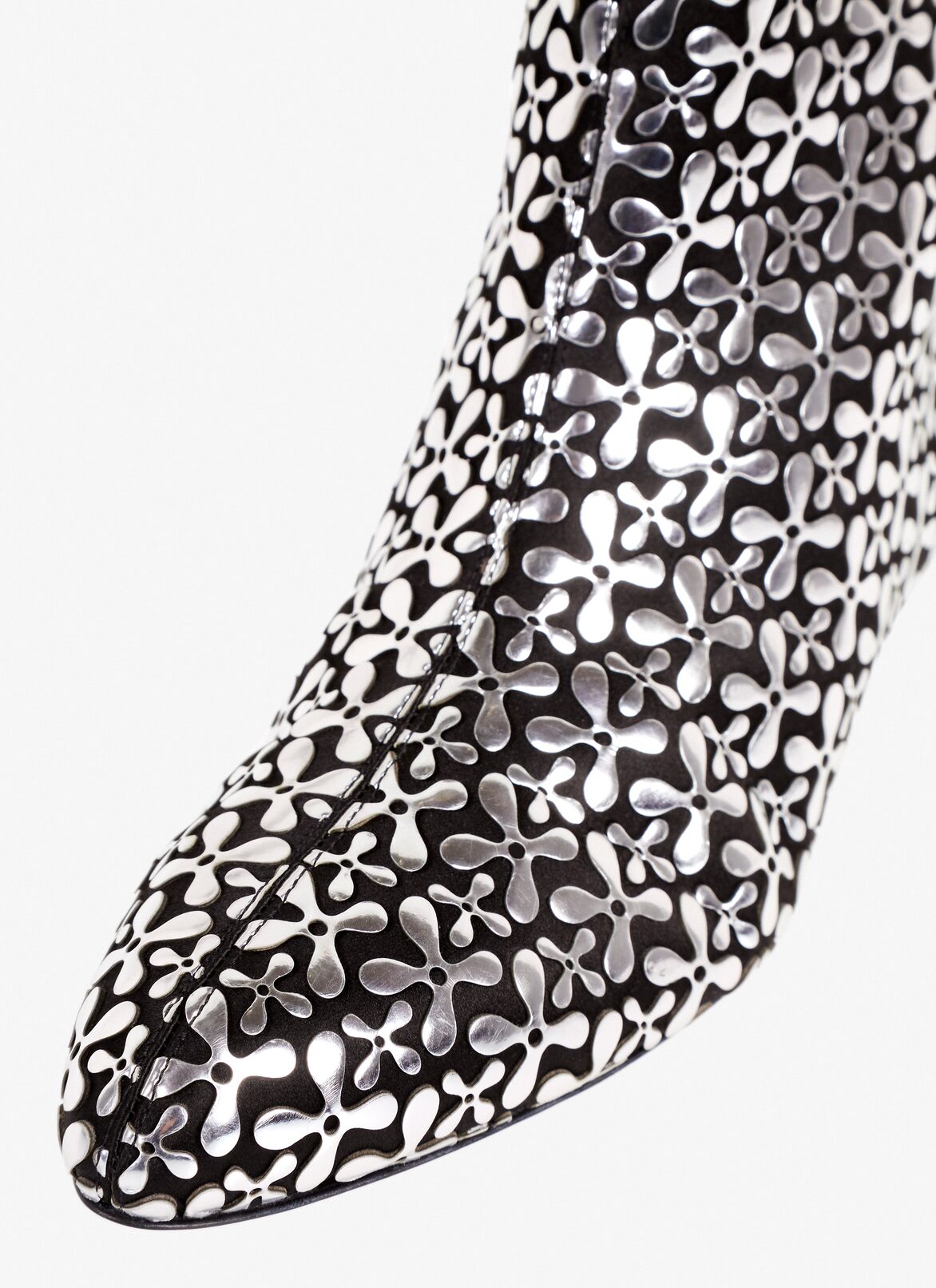 Low Boots ALAÏA BLACK LOW BOOTS